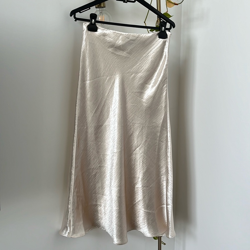 Banana Republic metallic champagne midi skirt